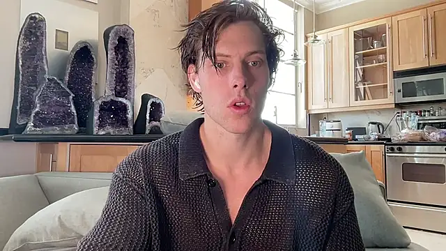 alex islivee online show from 8, 8, 2026