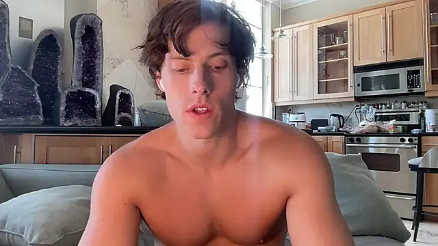 alex islivee online show from 9, 8, 2026