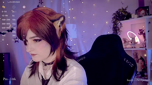 Snapshot of vronnier chatting on 29, 11, 2025 vronnier online show from 29, 11, 2025