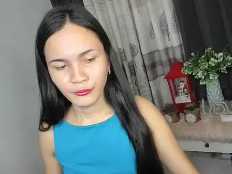 Snapshot of ursexy_scarlett chatting on 18, 11, 2025 ursexy scarlett online show from 18, 11, 2025