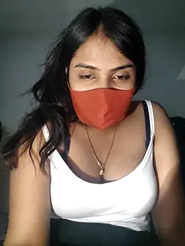 Snapshot of Red_Love_1 chatting on 29, 11, 2025 Red Love 1 online show from 29, 11, 2025