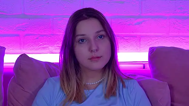 Snapshot of TinnaBurton chatting on 24, 6, 2026 TinnaBurton online show from 24, 6, 2026