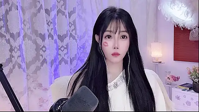 Laura 520 online show from 20, 5, 2026