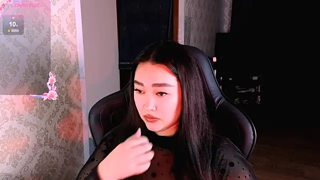 Emma Uilson online show from 21, 12, 2025