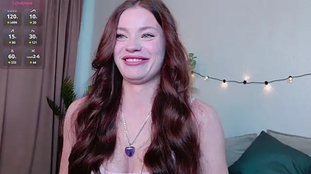 Taylla Nouell online show from 19, 11, 2025