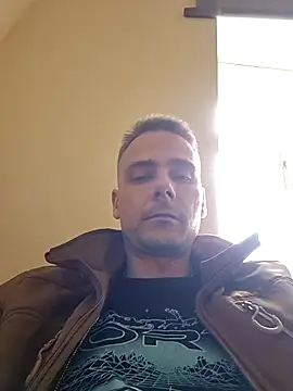 Gregorywhitelegs online show from 4, 4, 2026