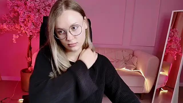 SandraLindsey online show from 18, 11, 2025