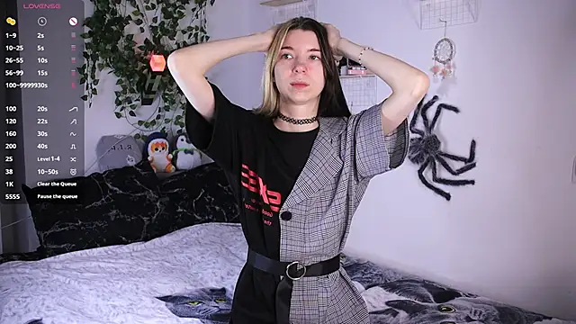 Emmie shy online show from 23, 11, 2025