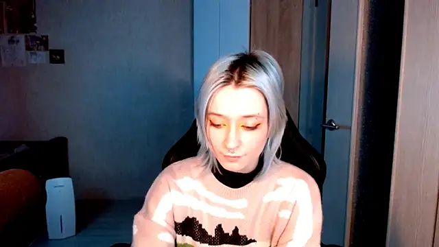 SophiaLur online show from 20, 11, 2025