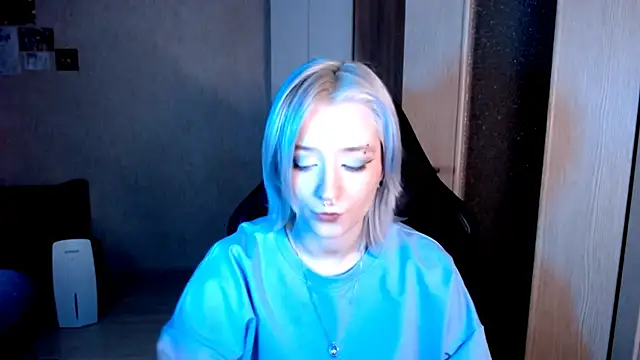 SophiaLur online show from 25, 11, 2025