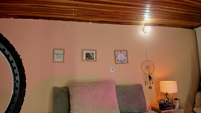 Snapshot of aghata_jackson_ chatting on 28, 11, 2025 aghata jackson online show from 28, 11, 2025