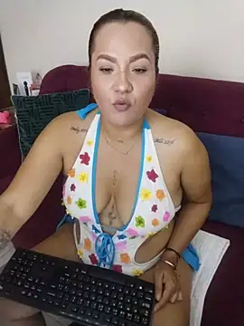 Snapshot of YessikaBaker1_ chatting on 28, 11, 2025 YessikaBaker1 online show from 28, 11, 2025