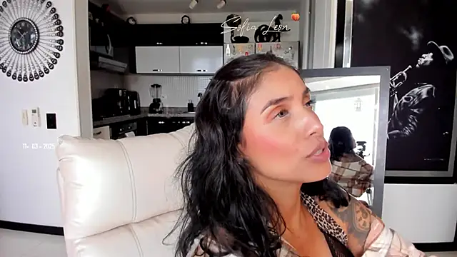 sofiasexhot online show from 11, 3, 2025