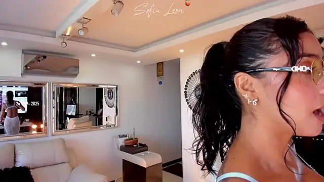 sofiasexhot online show from 24, 9, 2025