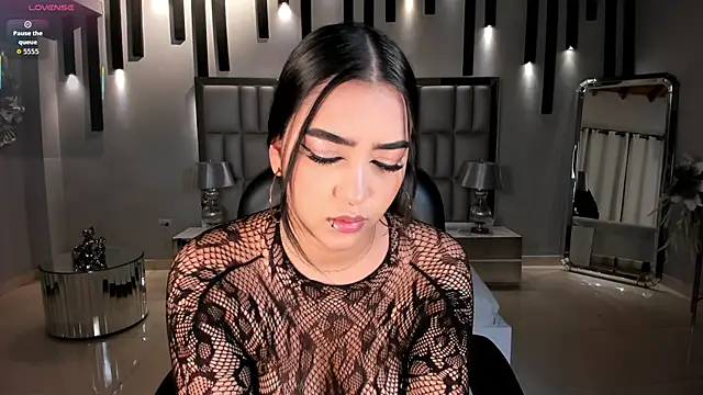 SophieLanne online show from 15, 4, 2026