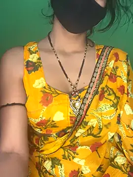 Snapshot of HOT-SUMAN-MISS chatting on 15, 11, 2025 HOT-SUMAN-MISS online show from 15, 11, 2025