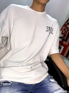 Snapshot of Andre_81q chatting on 19, 11, 2025 Andre 81q online show from 19, 11, 2025