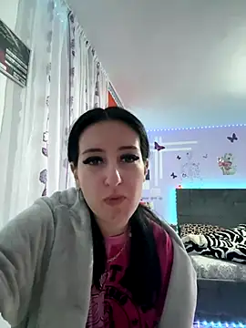 Snapshot of elenaalena chatting on 17, 12, 2025 elenaalena online show from 17, 12, 2025