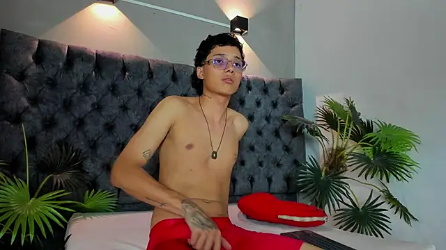 Snapshot of Dylan_kent chatting on 15, 11, 2025 Dylan kent online show from 15, 11, 2025