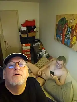 Snapshot of cubhunterpdx chatting on 15, 11, 2025 cubhunterpdx online show from 15, 11, 2025