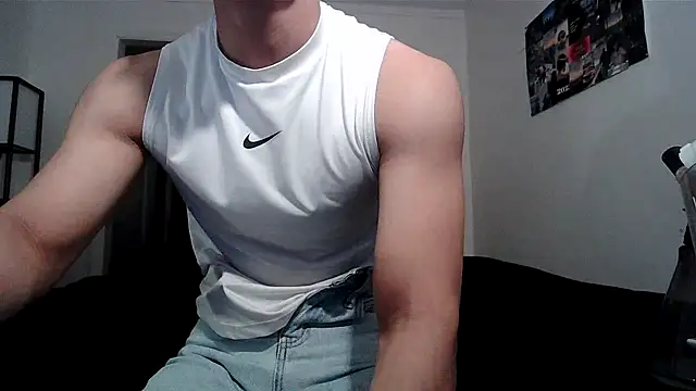 Snapshot of yourguyy21 chatting on 15, 11, 2025 yourguyy21 online show from 15, 11, 2025