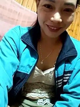 Snapshot of _Su-Su_ chatting on 17, 11, 2025 Su-Su online show from 17, 11, 2025