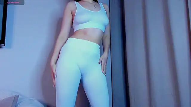 Snapshot of MarryMiles chatting on 16, 11, 2025 MarryMiles online show from 16, 11, 2025