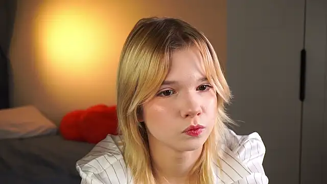 PhillisEsplin online show from 23, 11, 2025