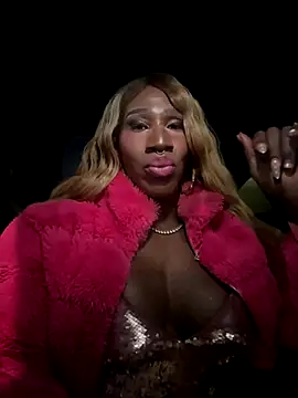 Snapshot of Motherbigbus chatting on 15, 12, 2025 Motherbigbus online show from 15, 12, 2025