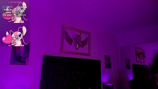 Snapshot of emy_ross_ chatting on 24, 11, 2025 emy ross online show from 24, 11, 2025