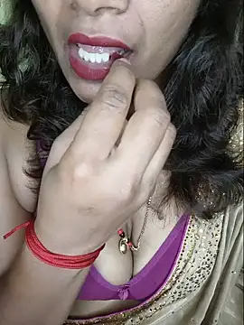 Snapshot of Premalatha_28 chatting on 10, 7, 2026 Premalatha 28 online show from 10, 7, 2026