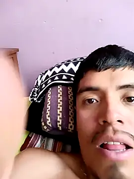 Snapshot of julinho- chatting on 1, 12, 2025 julinho- online show from 1, 12, 2025