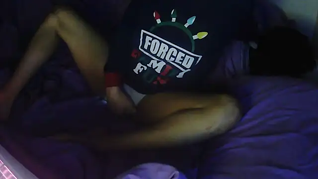 Snapshot of rosiefawnxo chatting on 16, 11, 2025 rosiefawnxo online show from 16, 11, 2025