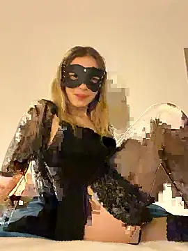 lunababy77 online show from 18, 1, 2026