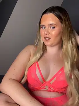 Blonde Bunny online show from 22, 11, 2025