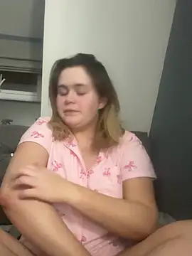 Blonde Bunny online show from 1, 2, 2026