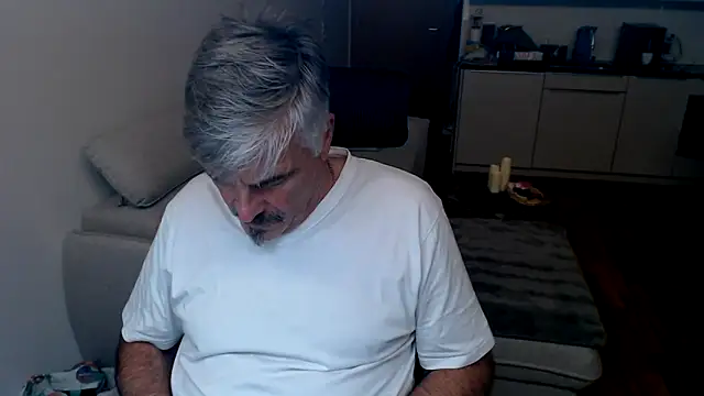 Buidapest online show from 19, 1, 2026