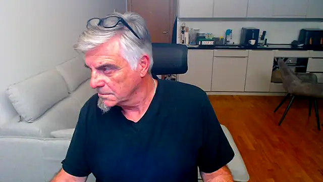 Buidapest online show from 26, 3, 2026