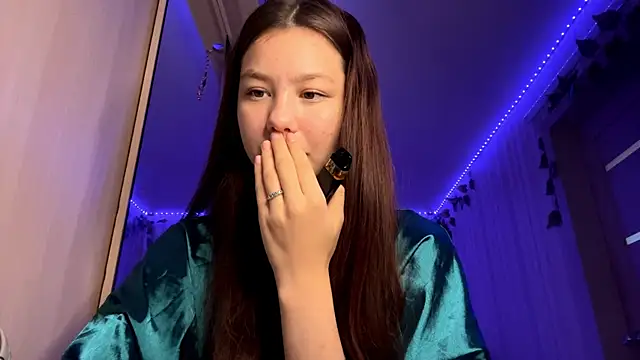 Snapshot of CutieSlim chatting on 26, 11, 2025 CutieSlim online show from 26, 11, 2025