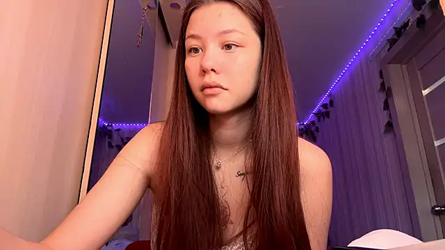 Snapshot of CutieSlim chatting on 8, 1, 2026 CutieSlim online show from 8, 1, 2026