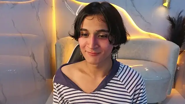 Snapshot of zoe_tp chatting on 30, 11, 2025 zoe tp online show from 30, 11, 2025