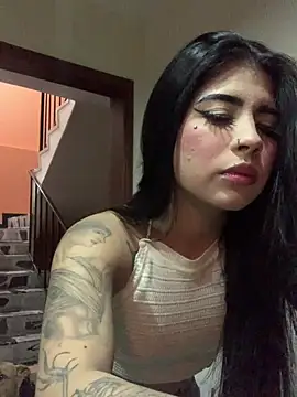 Snapshot of Dannii- chatting on 20, 4, 2026 Dannii- online show from 20, 4, 2026