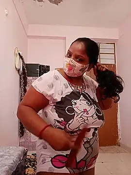 CUTE-LOVE-SWEETS online show from 4, 6, 2026