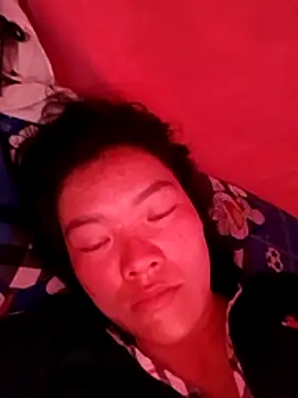 Snapshot of meomeo-00 chatting on 15, 12, 2025 meomeo-00 online show from 15, 12, 2025