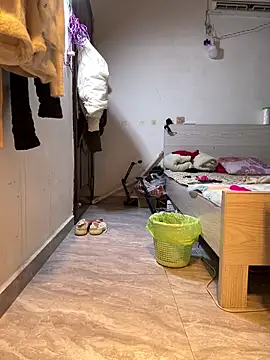 Yes-Baby-A online show from 16, 12, 2025