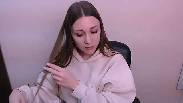 Snapshot of MillaTems_ chatting on 28, 11, 2025 MillaTems online show from 28, 11, 2025