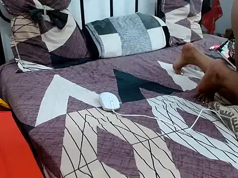 Snapshot of raveena_hot chatting on 7, 2, 2026 raveena hot online show from 7, 2, 2026