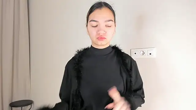 CoreenLuebbers online show from 24, 11, 2025