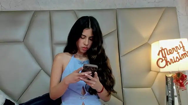 Snapshot of Be_curious chatting on 28, 11, 2025 Be curious online show from 28, 11, 2025