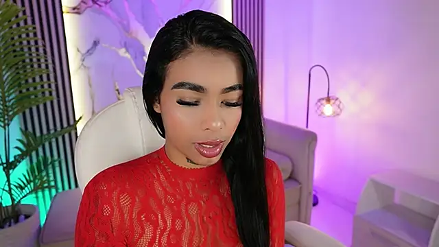 MeganLowell online show from 26, 11, 2025